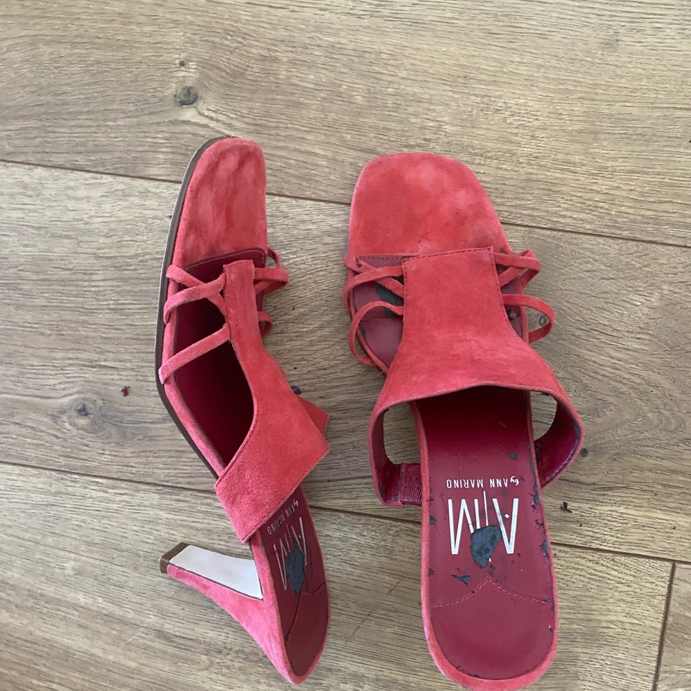 Ann Marino suede shoes